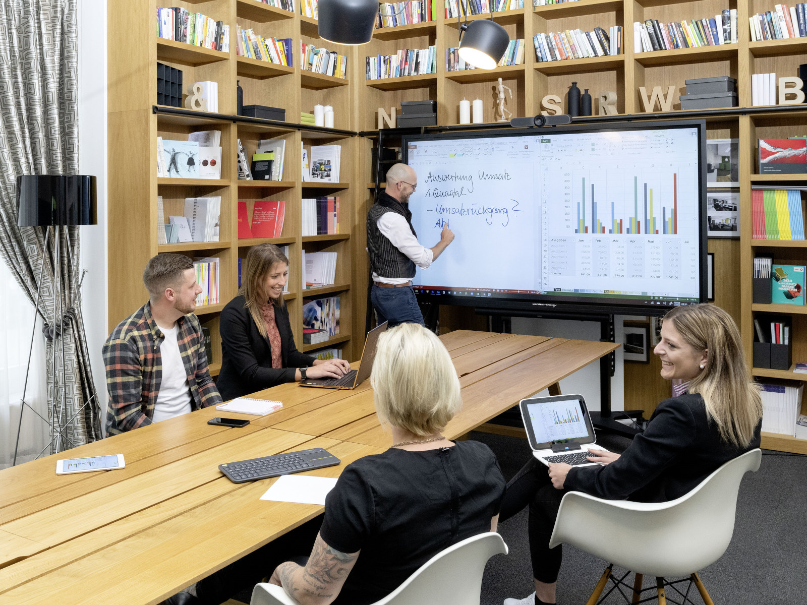 Erstes Bild von Intuitives Touchdisplay für mühelose Verbindungen